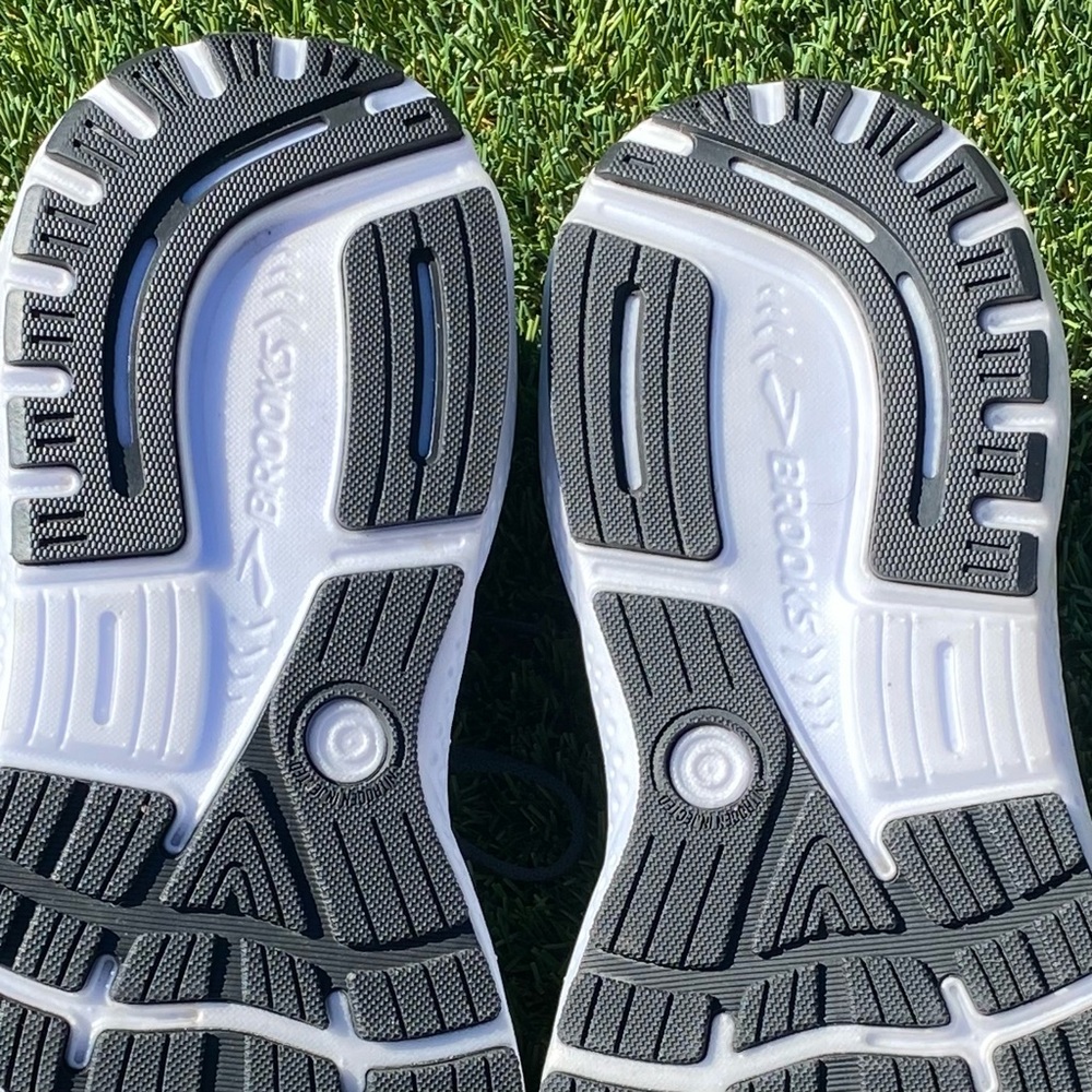 Brooks Ghost 16 Neutral Running Shoe Black/Grey/White 8 Medium - Picture 10 of 11